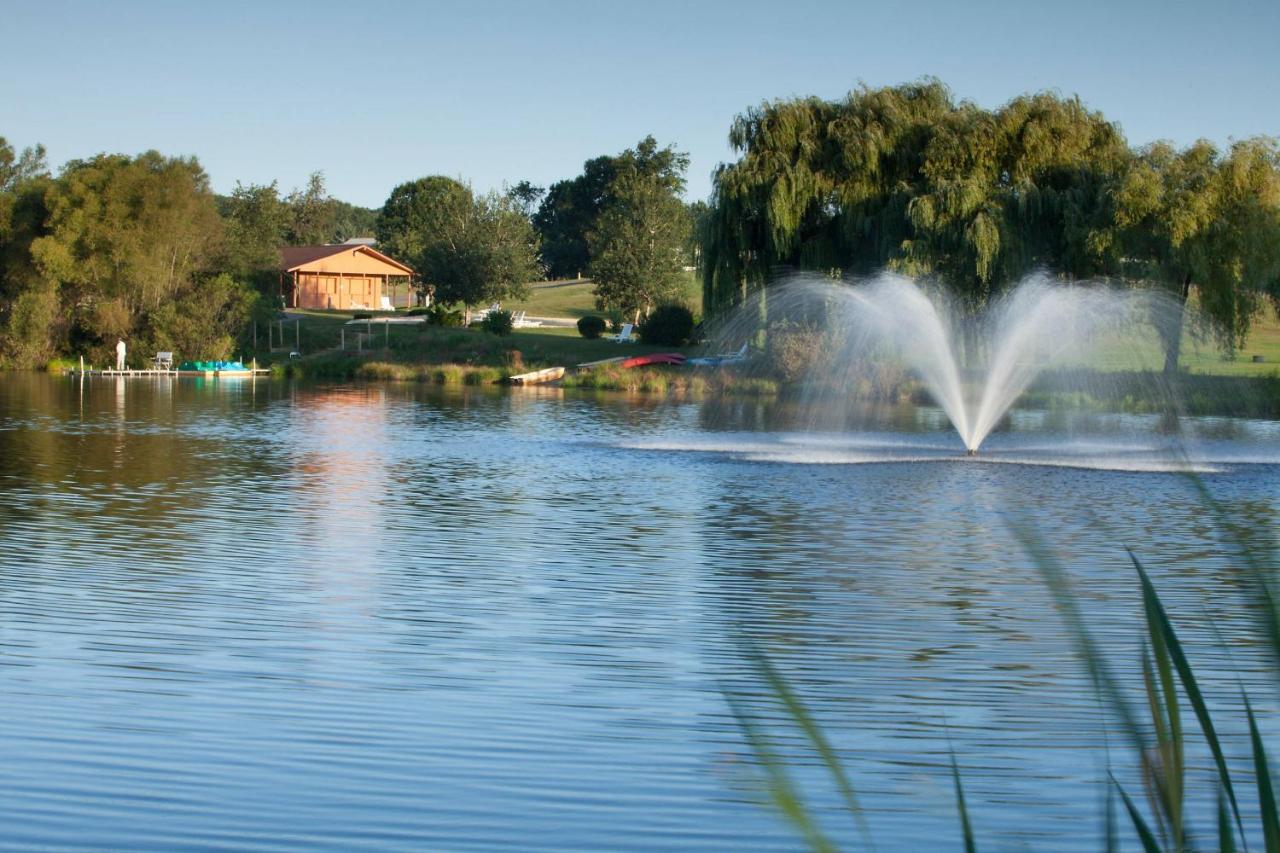 ויסקונסין דלס Bluegreen Vacations Christmas Mountain Village, An Ascend Resort מראה חיצוני תמונה